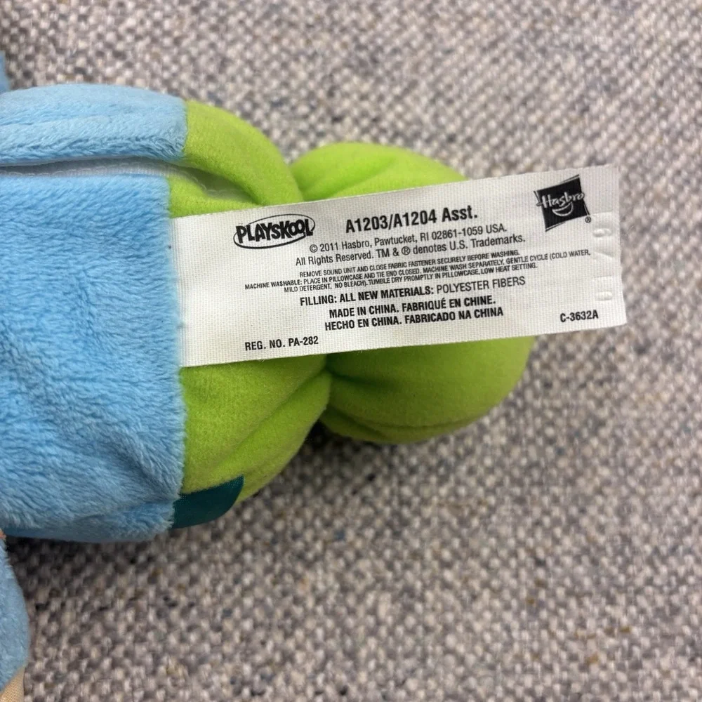 Playskool Lullaby Gloworm Blue Working Lights Music 2011 Hasbro Works Lights Up